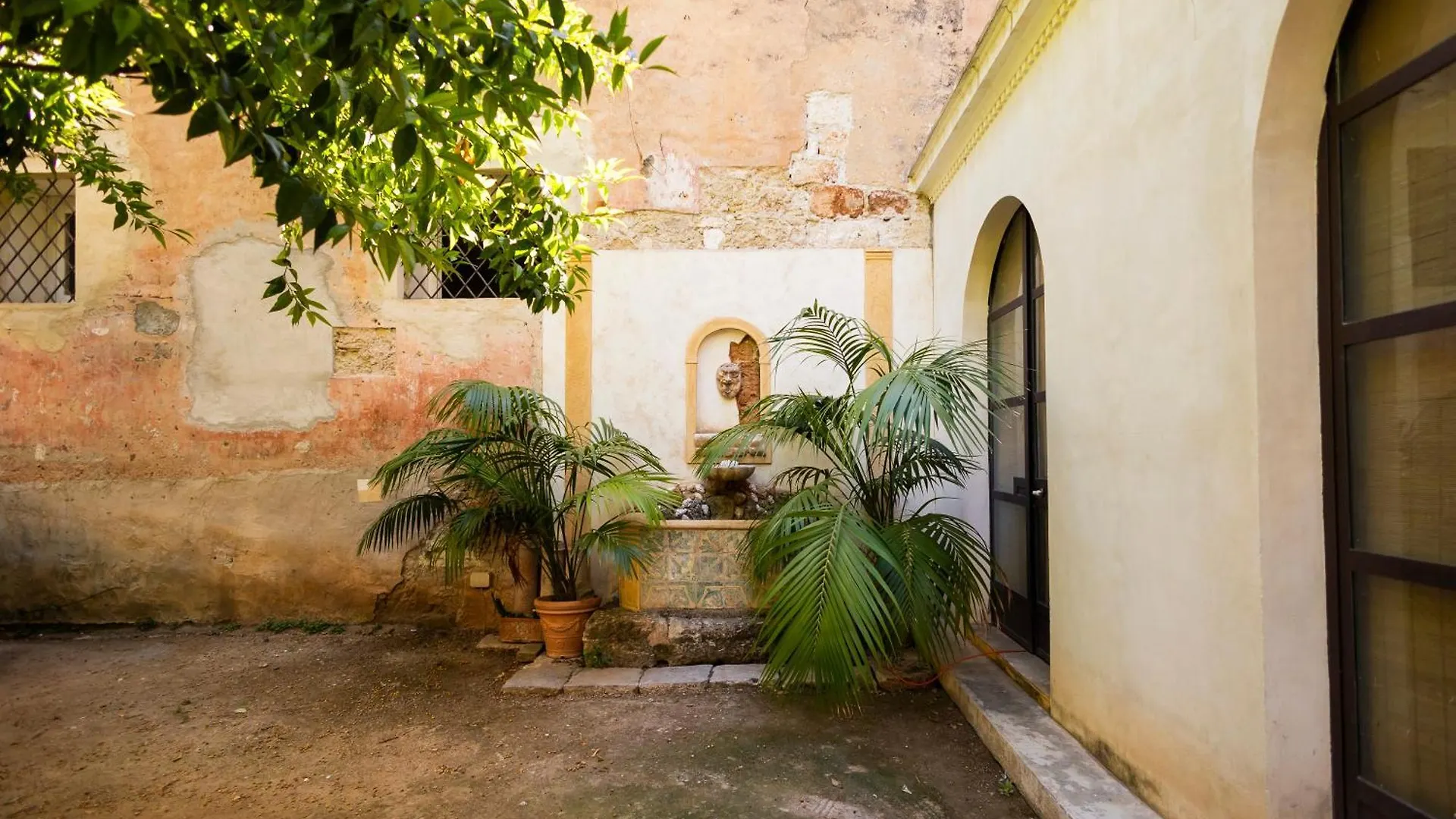 Principe Di Castelnuovo Historical Suites Palermo 0*,
