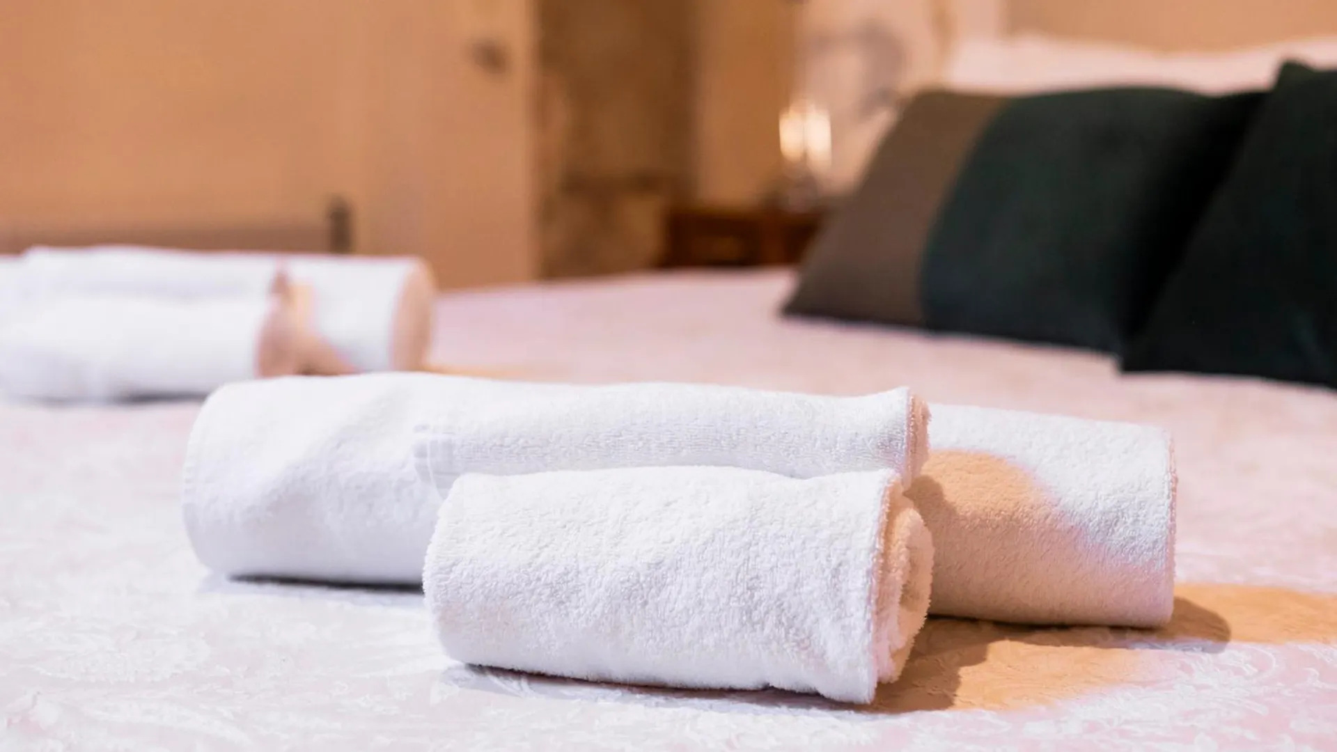 Bed & Breakfast Principe Di Castelnuovo Historical Suites Palermo Italy