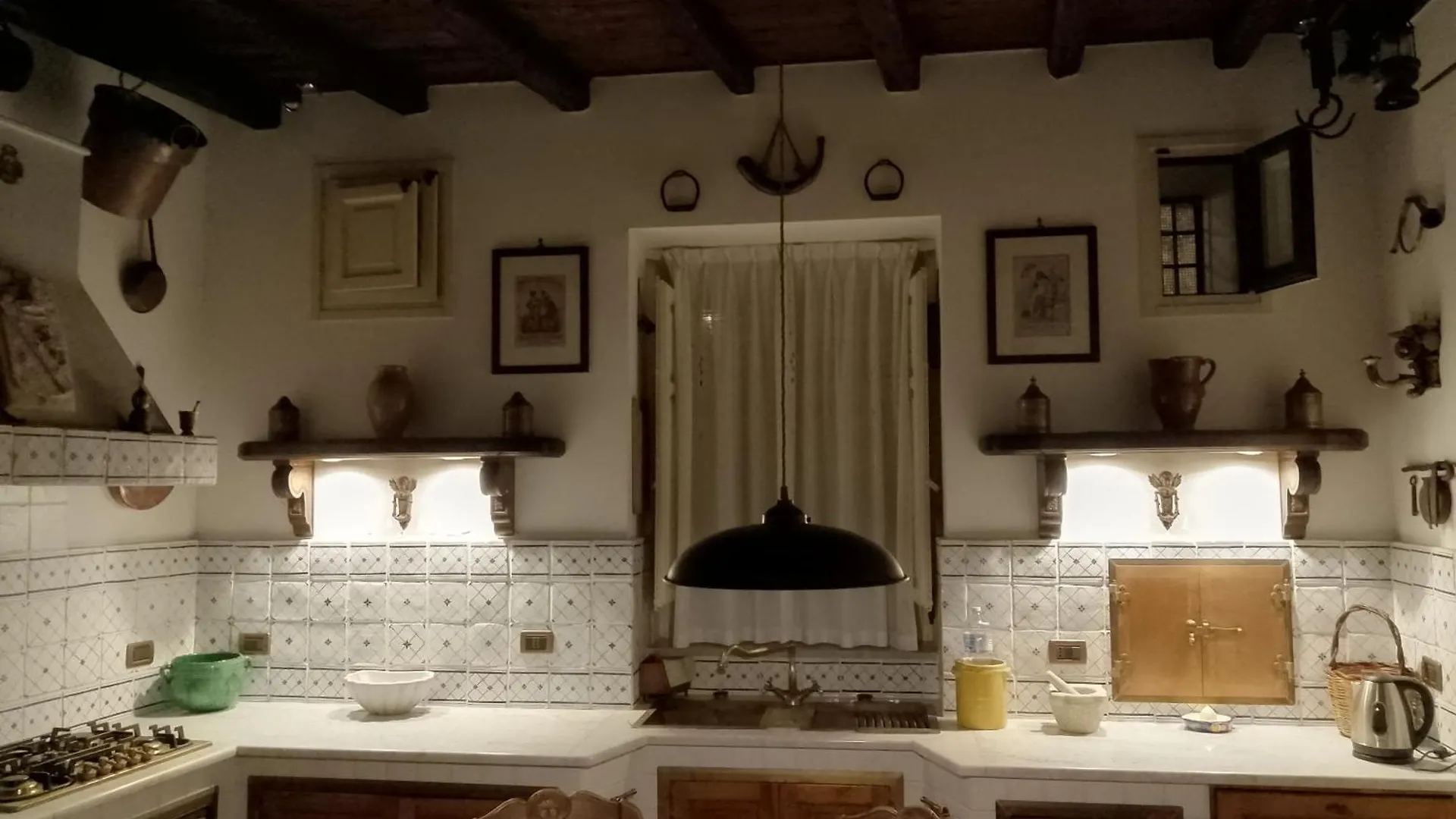 Principe Di Castelnuovo Historical Suites Palermo Italy