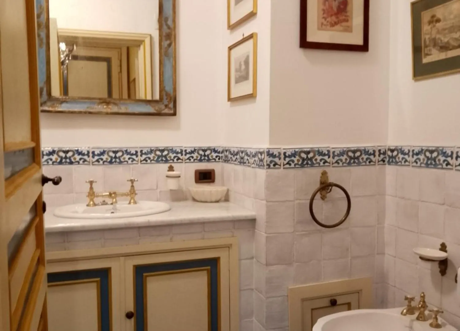 Nocleg ze śniadaniem Principe Di Castelnuovo Historical Suites Palermo