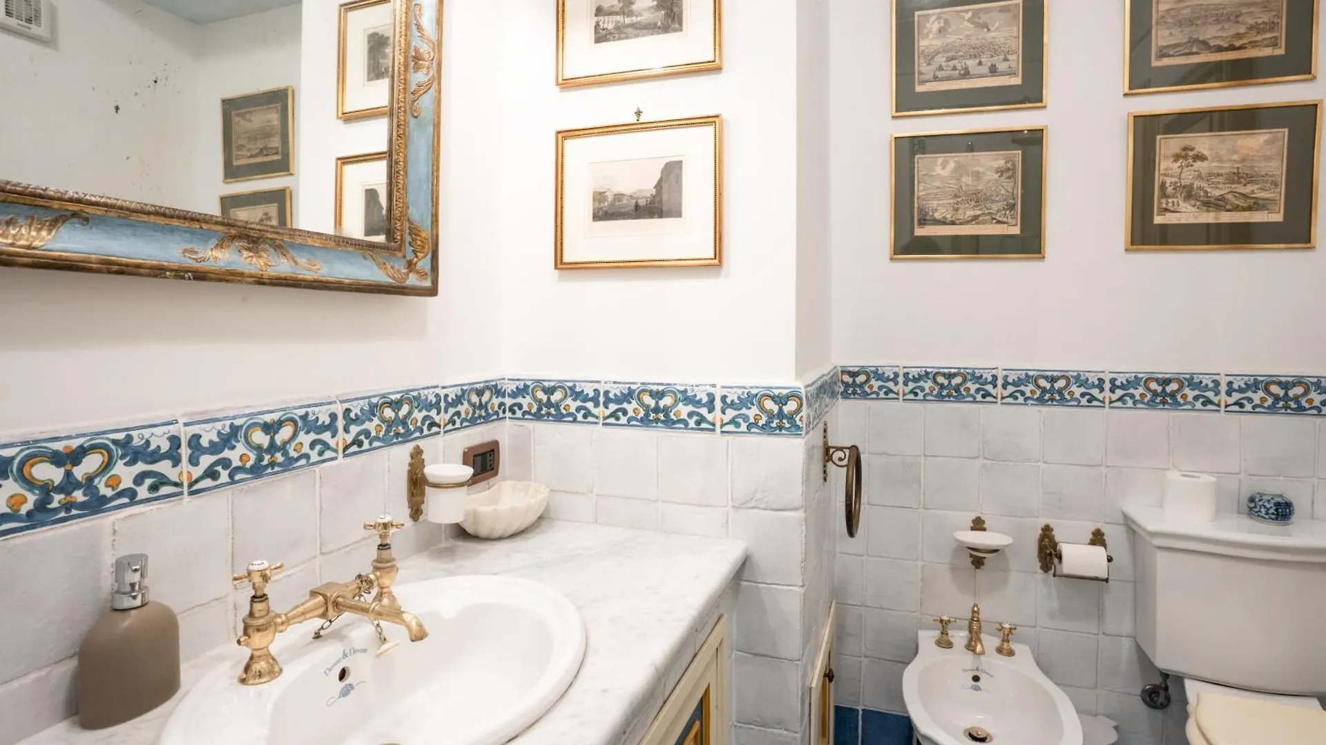 Principe Di Castelnuovo Historical Suites Palermo Italien